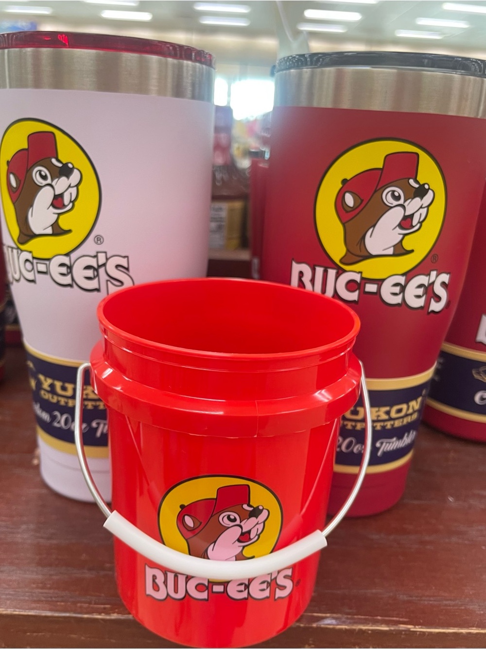 Two Buc-ee's Yukon Outfitters 20oz Tumbler - Red or White W/Popular Mini Bucket